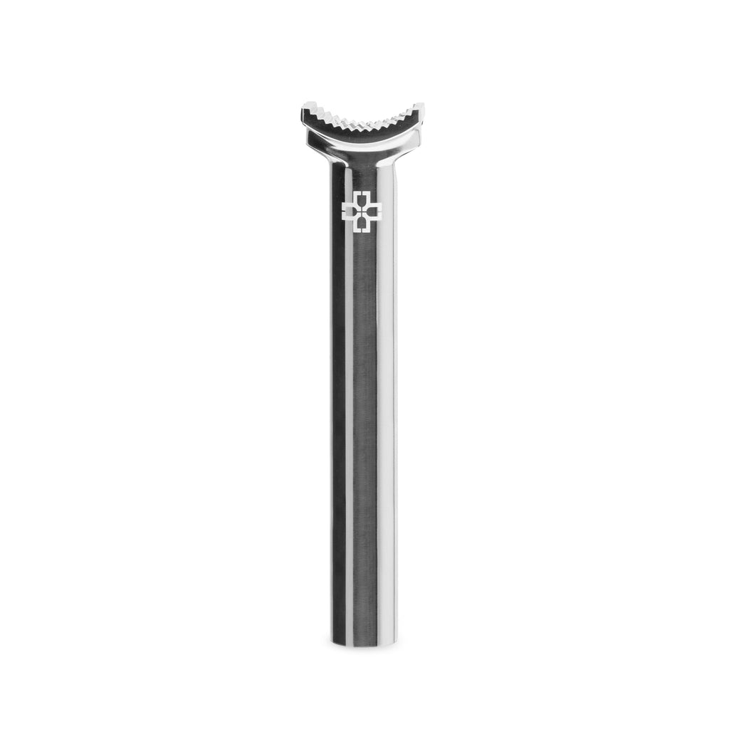 Chrome pivotal outlet seat post